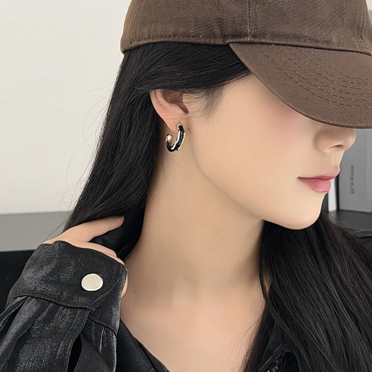 黑银撞色C型复古小众设计感耳钉E1275