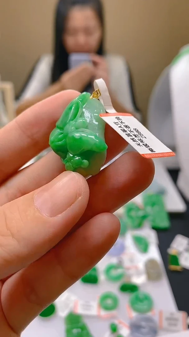 【闪购商品】翡翠颈饰18K金镶嵌新号开播全场乱卖