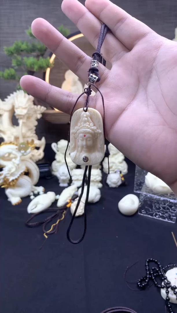 【闪购商品】象牙果根雕度母心经佛牌-小