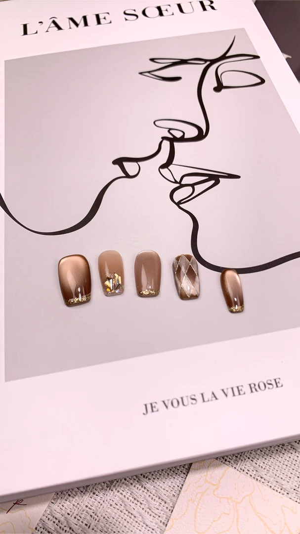 冬日菱格-纯手工穿戴甲  太妃可可咖色猫眼美甲 十片装