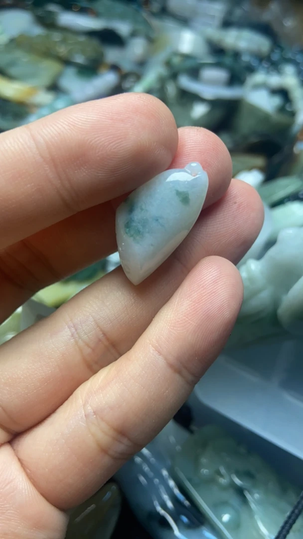 天然翡翠挂件挂饰