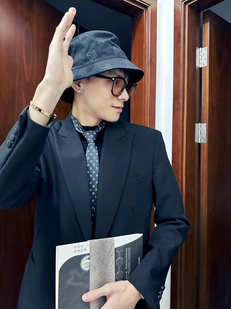 合金戒指 love 戒指大方轻奢