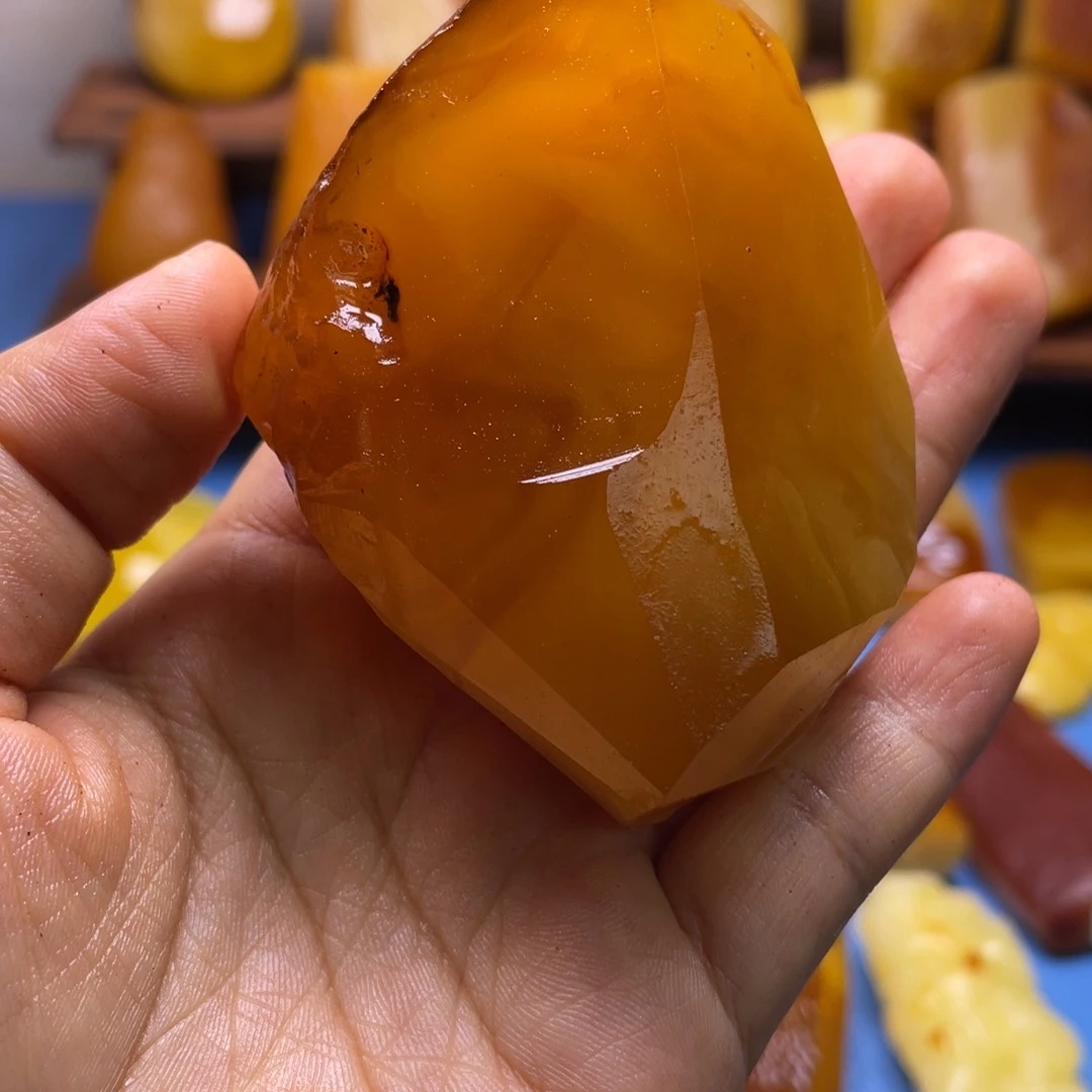 定制琥珀未镶嵌踮****光