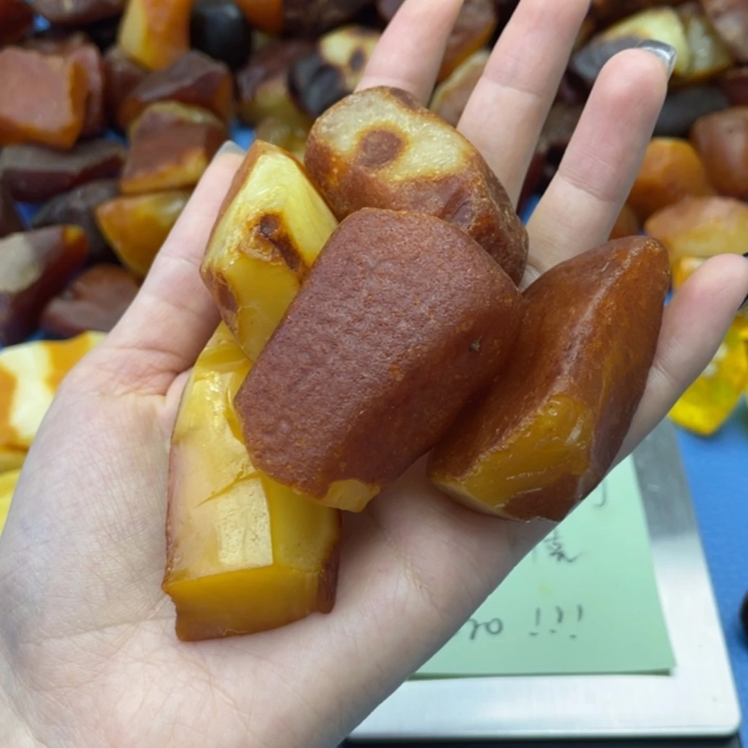 【闪购商品】定制琥珀未镶嵌常**犇