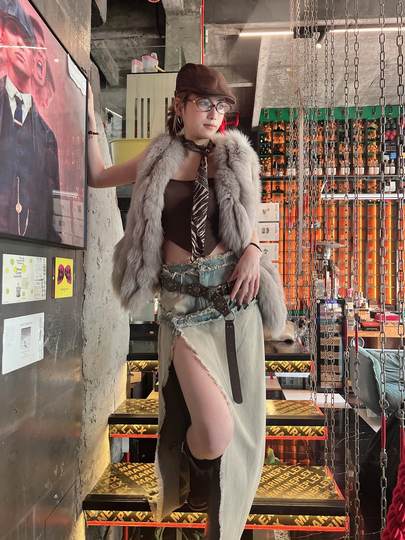 【鹿鹿精选】狐狸毛马甲秋冬季洋气韩范百搭通勤海宁皮草