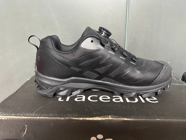 加拿大大脚丫登山户外徒步休闲运动鞋男低帮防水旋转纽扣防滑耐磨