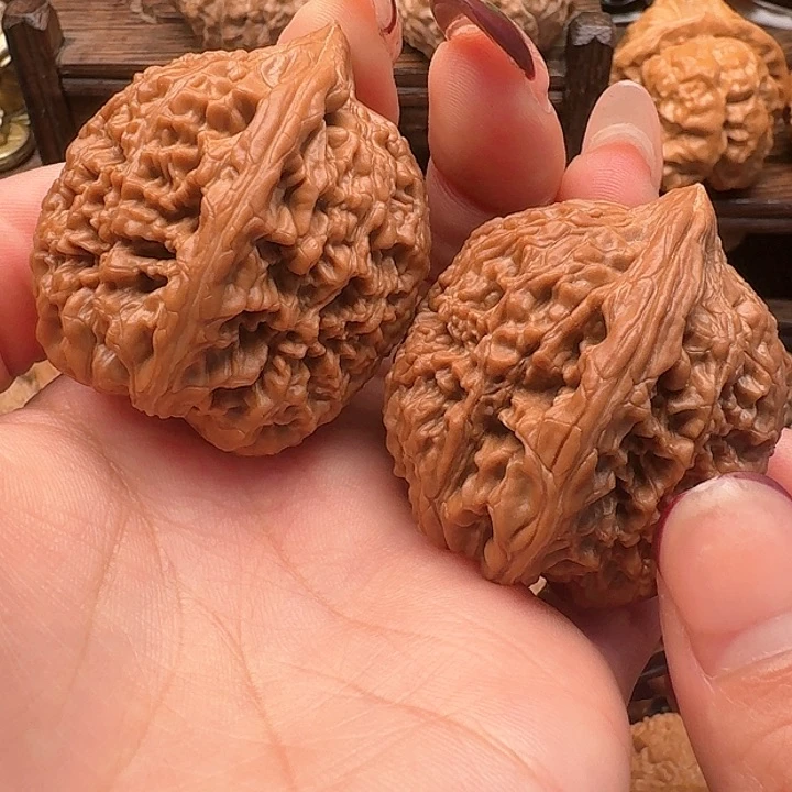 文玩核桃把件蒜头37