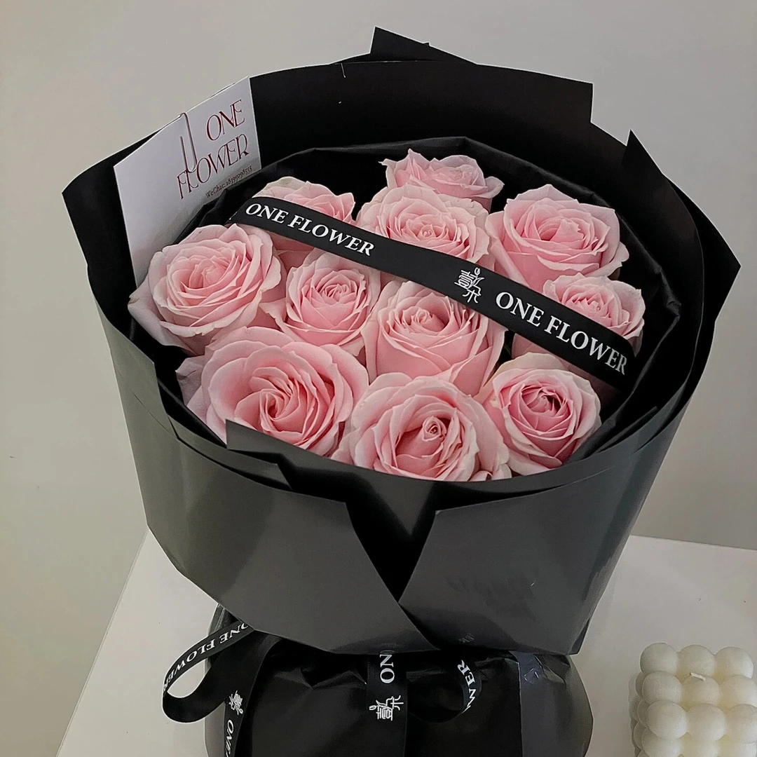 高级感花束【值得期盼】11枝粉玫瑰黑色包装送女友送老婆生日礼物高级小众仪式感生日花束同城配送小时达直播PS