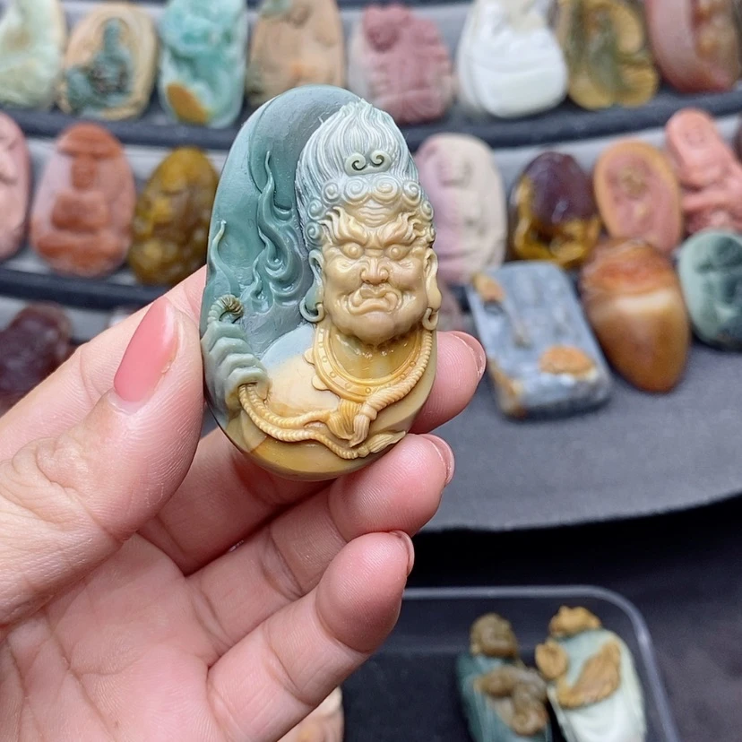 【闪购商品】定制石英质玉吊坠未镶嵌