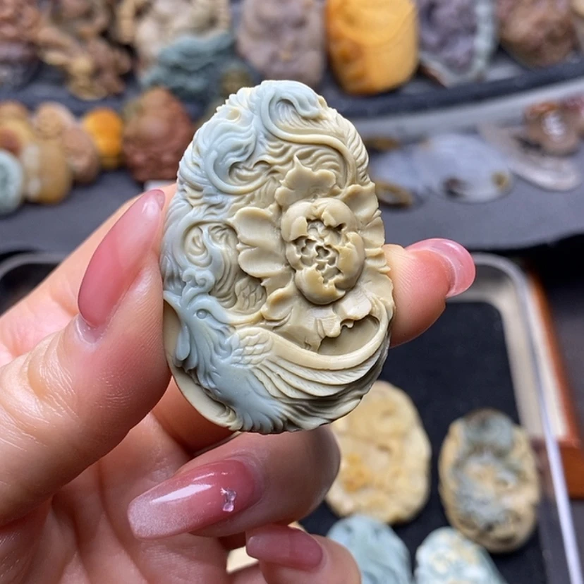 【闪购商品】定制石英质玉吊坠未镶嵌