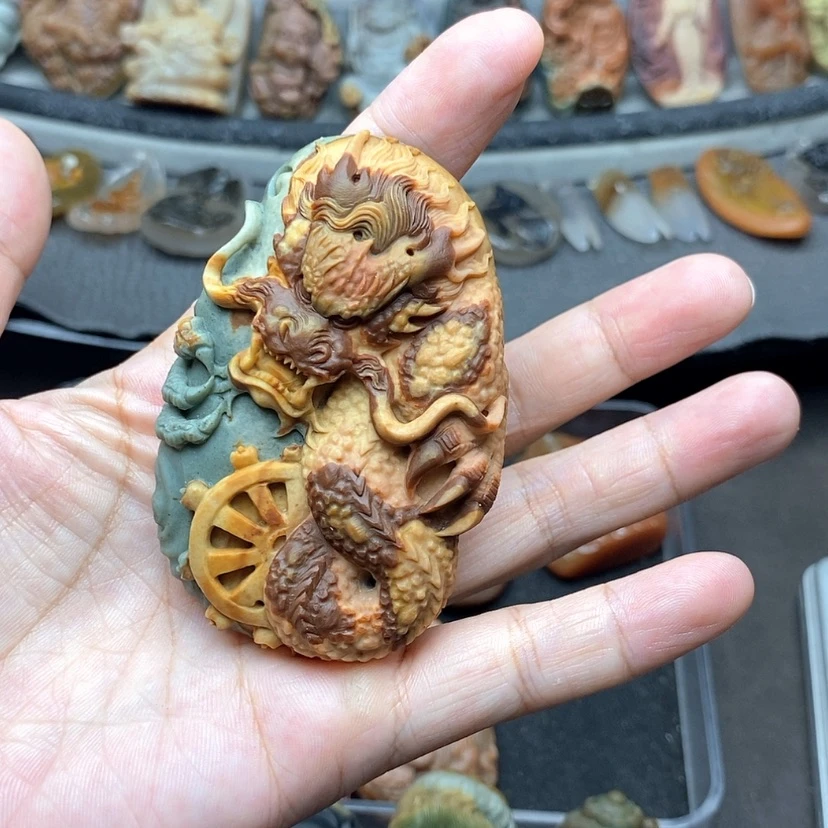 【闪购商品】定制石英质玉吊坠未镶嵌