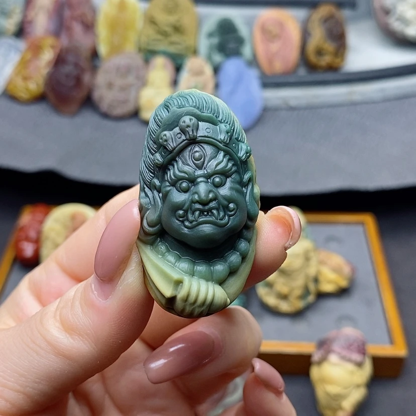 【闪购商品】定制石英质玉吊坠未镶嵌海**笑