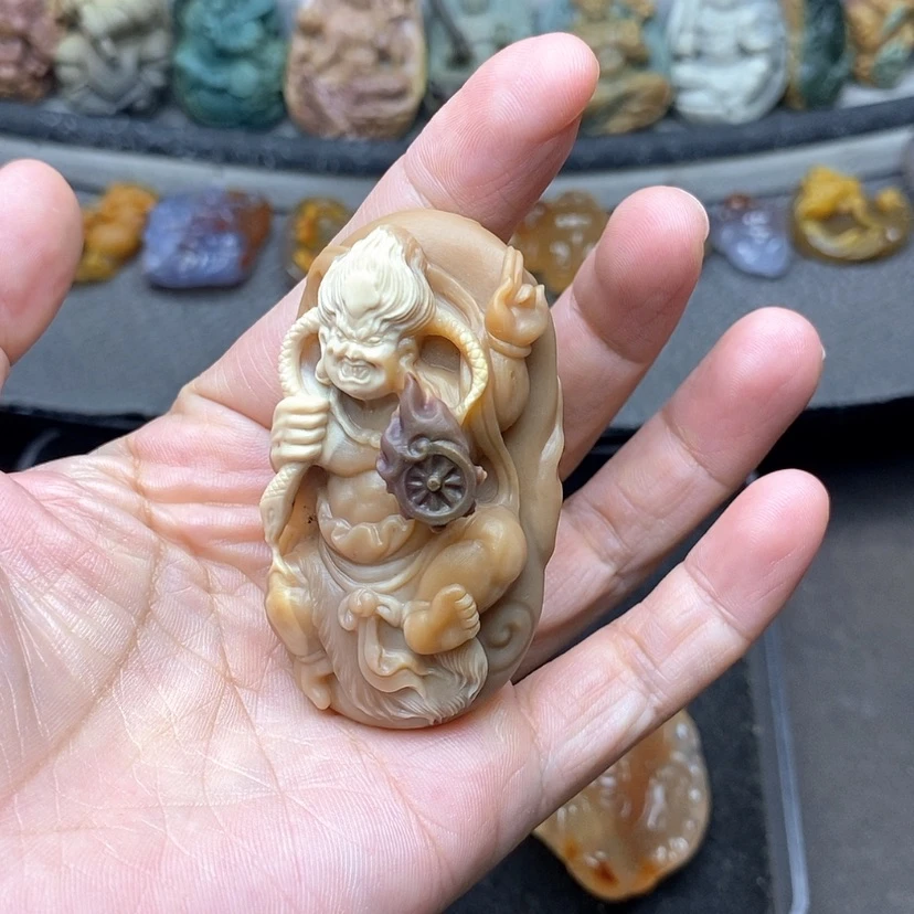 【闪购商品】定制石英质玉吊坠未镶嵌