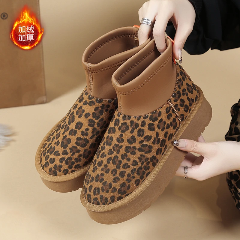 厚底雪地靴女冬季2024新款铅笔靴短靴加绒保暖防水防滑棉鞋