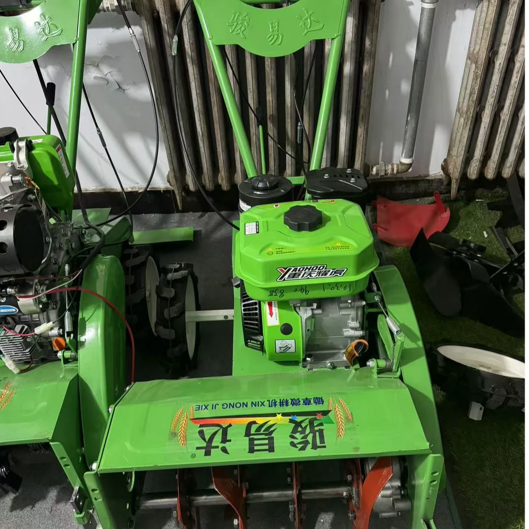 汽油四驱锄草微耕机