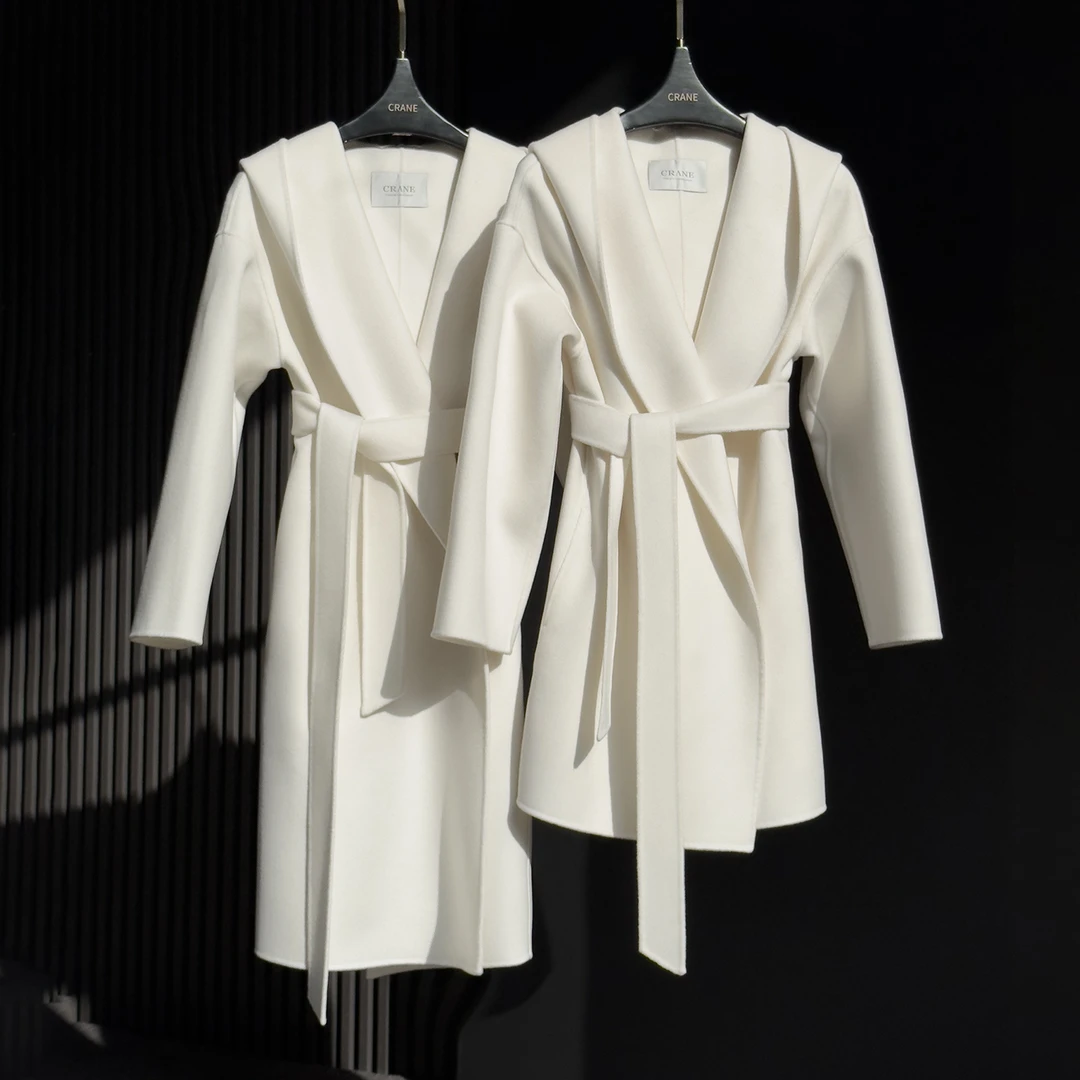 【CRANE】 2024新款欧美街拍高级定制牛奶白色连帽系带中长款大衣
