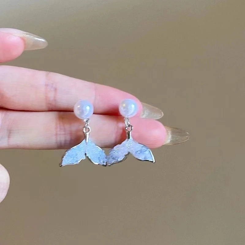 鱼尾带小珠子耳钉S9070