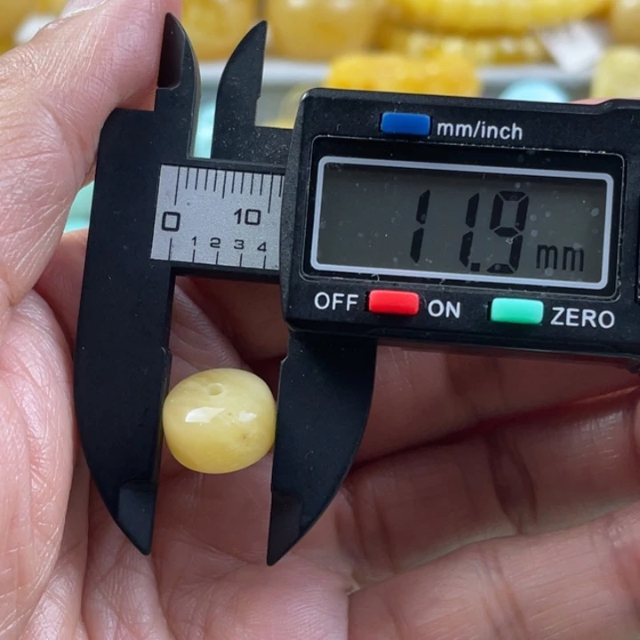 【闪购商品】蜜蜡裸石未镶嵌25杂