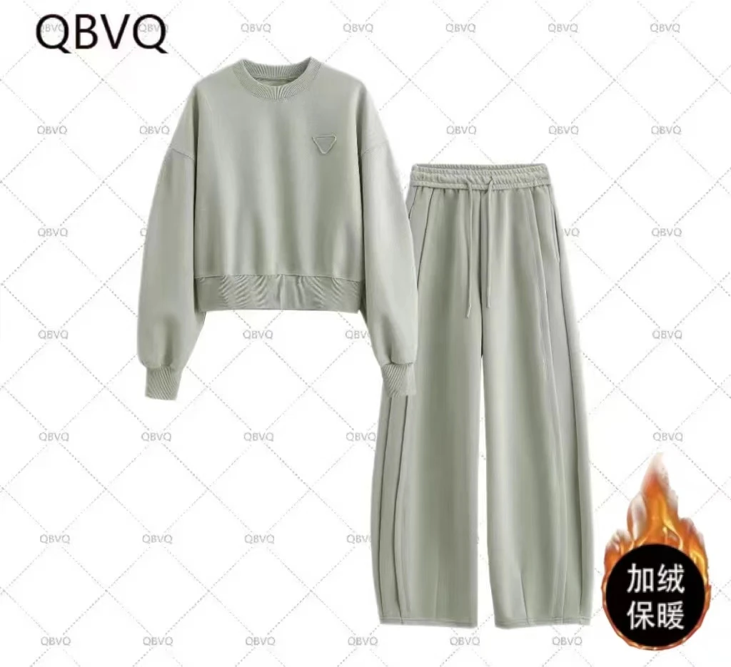 QBVQ秋冬上新丨秋冬设计师款圆领气质休闲时尚百搭加绒套装