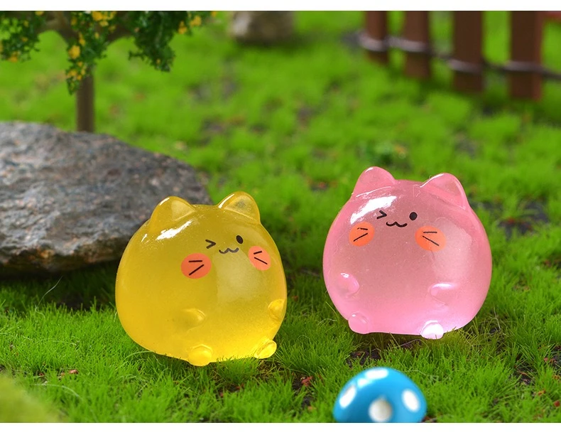 新款可爱夜光小猫小摆件 卡通DIY透明彩色小猫树脂配件