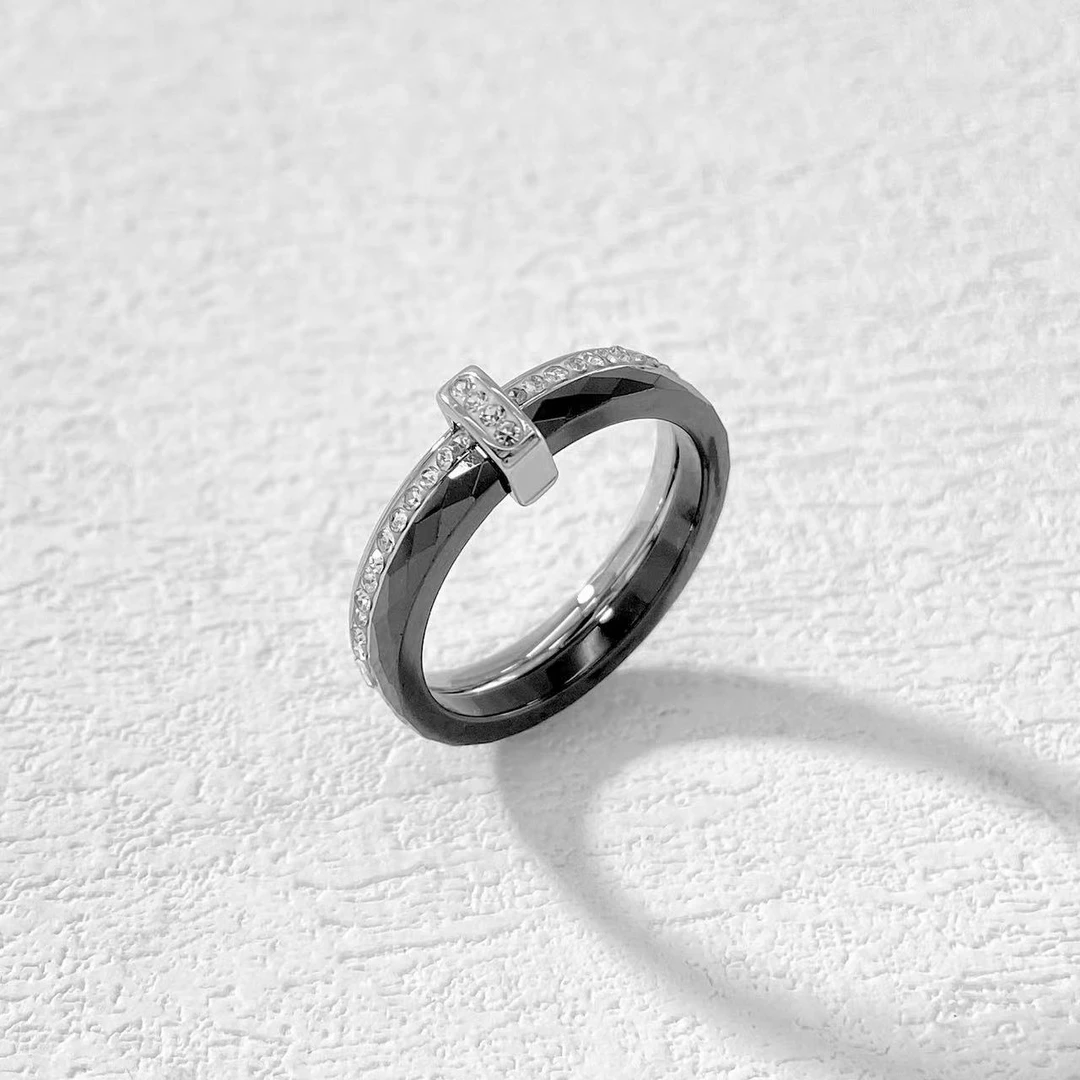 钛钢戒指 木木（ZF2114） 陶瓷精镶拼色双层戒指