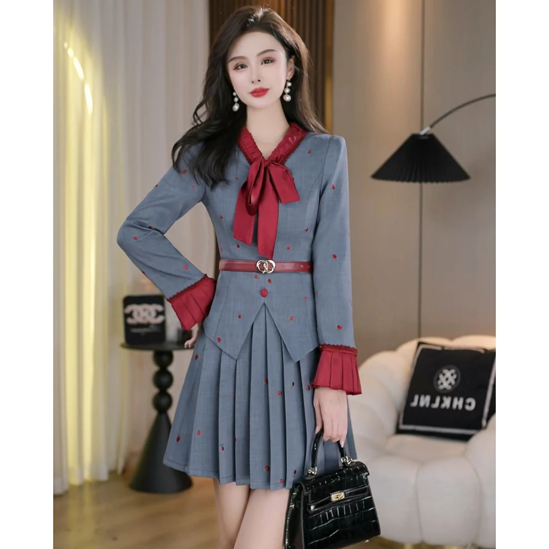 高级感撞色拼接修身显瘦假两件百褶西装连衣裙 C5686