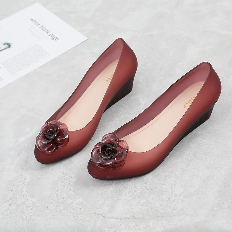 果冻鞋女2025新款夏季塑料凉鞋坡跟胶鞋雨天防滑沙滩鞋防水雨鞋女