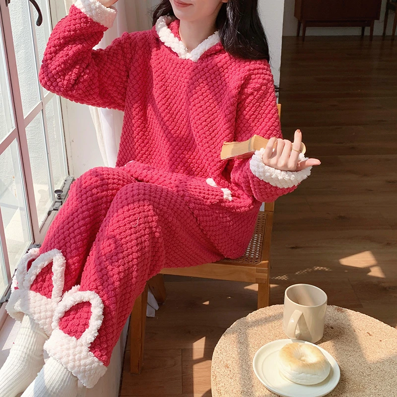 睡衣秋冬季女款珊瑚绒2024年卡通法兰绒长袖保暖可外穿家居服套装
