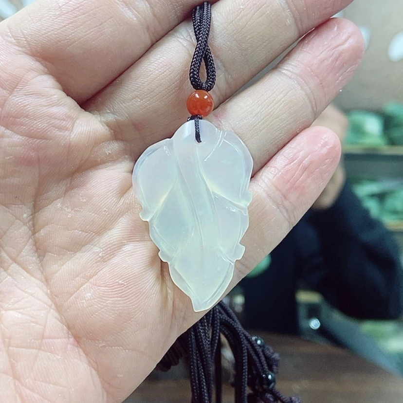 【闪购商品】蛇纹石玉颈饰树叶任选其一未镶嵌