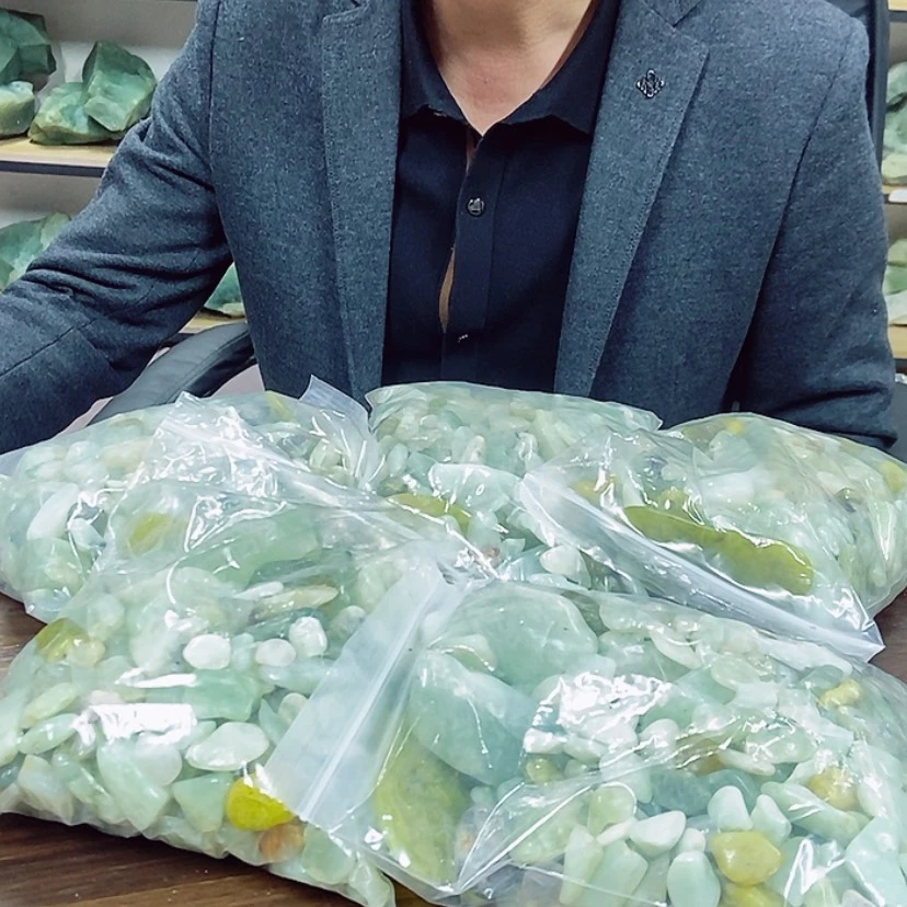 【闪购商品】蛇纹石玉原石鱼缸石任选其一未镶嵌