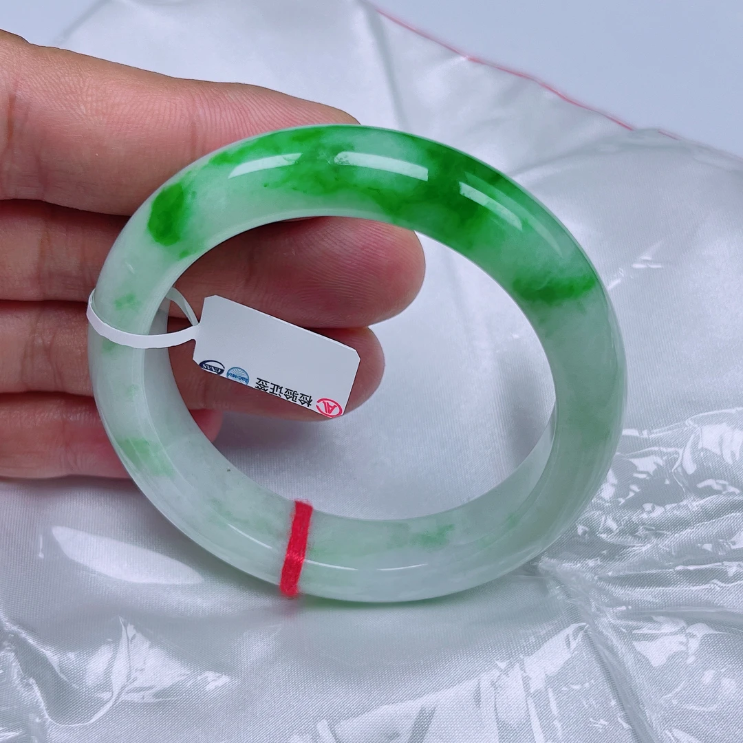 天然缅甸A货翡翠辣绿手镯54.8圈口