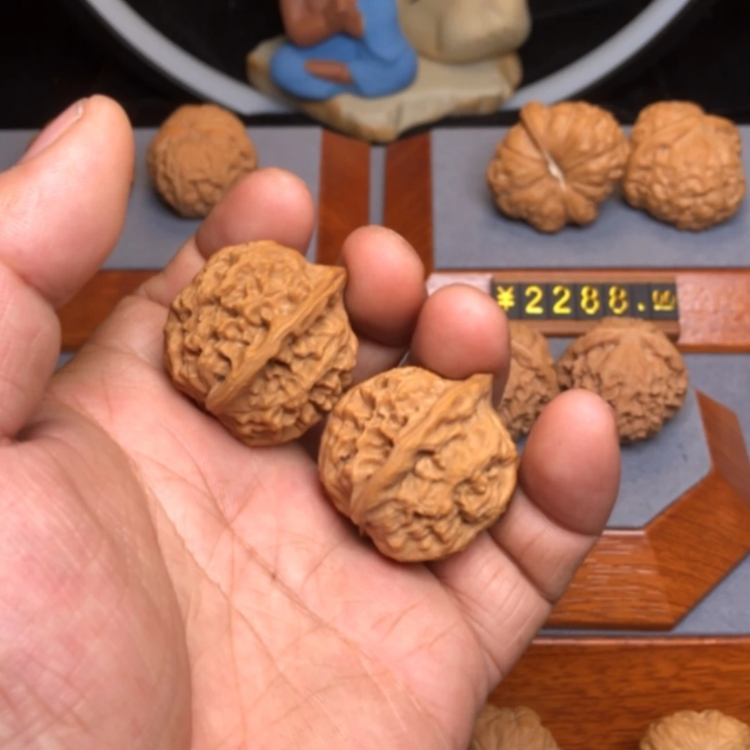 【闪购商品】文玩核桃把件W****室