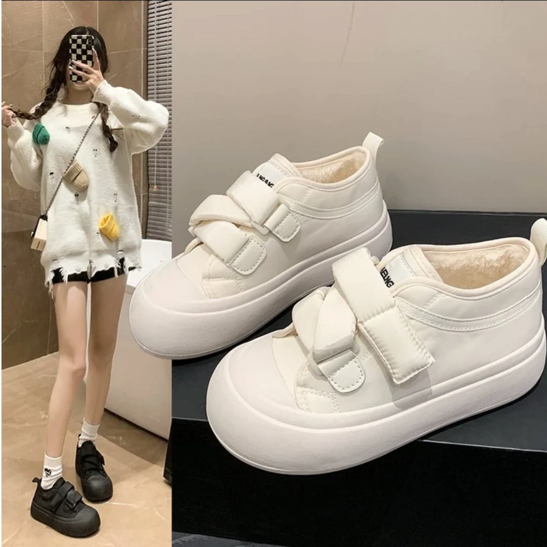 冬季休闲厚底小白鞋奶面包鞋女2023新魔术贴小众丑萌加绒鞋休闲子