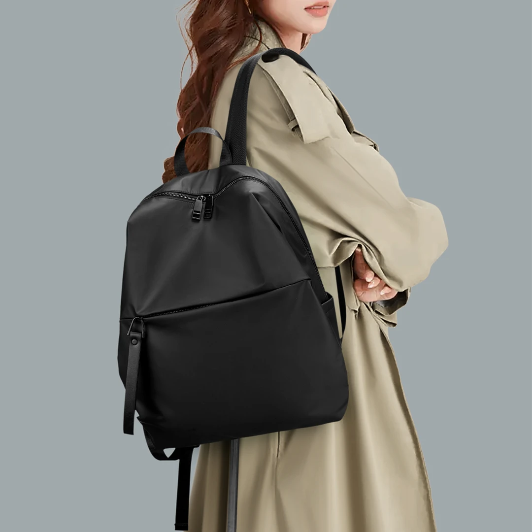 ST&SAT/星期六双肩包时尚休闲百搭潮流ins轻便双肩包女多功能女士