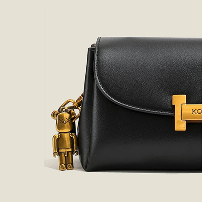 小众设计时尚小面包包2023新款高级感网红枕头包斜跨小包包