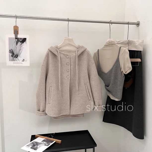 slx@ 659 连帽短款外套