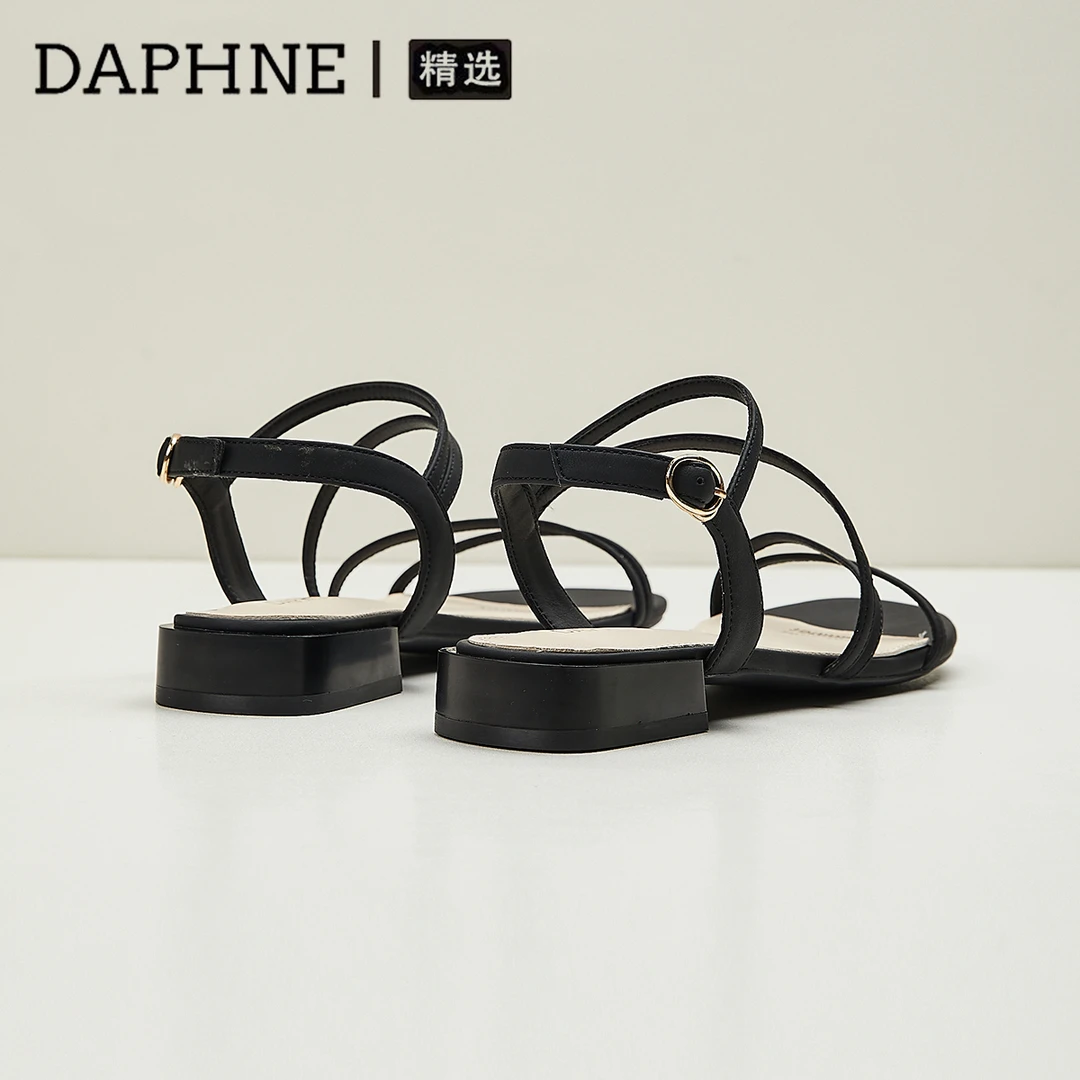达芙妮法式凉鞋女一字带仙女风平底凉鞋2025新款夏季露趾罗马凉鞋
