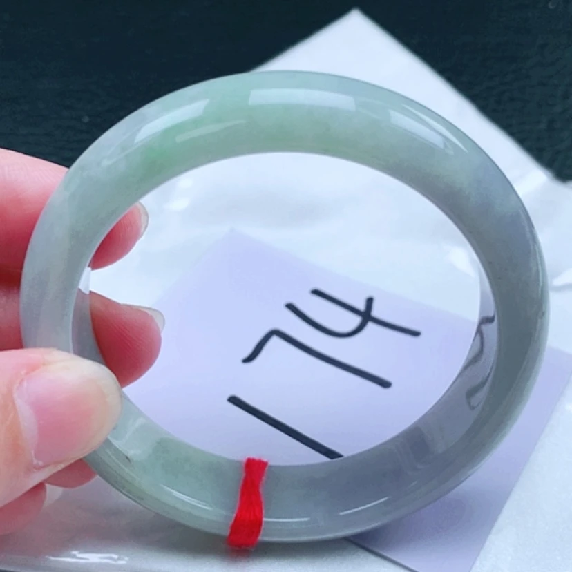 【闪购商品】翡翠手镯未镶嵌57圈