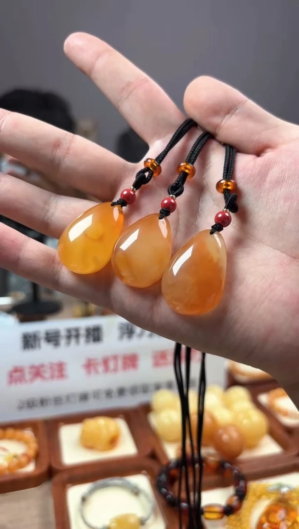 【闪购商品】蜜蜡颈饰未镶嵌多样性发