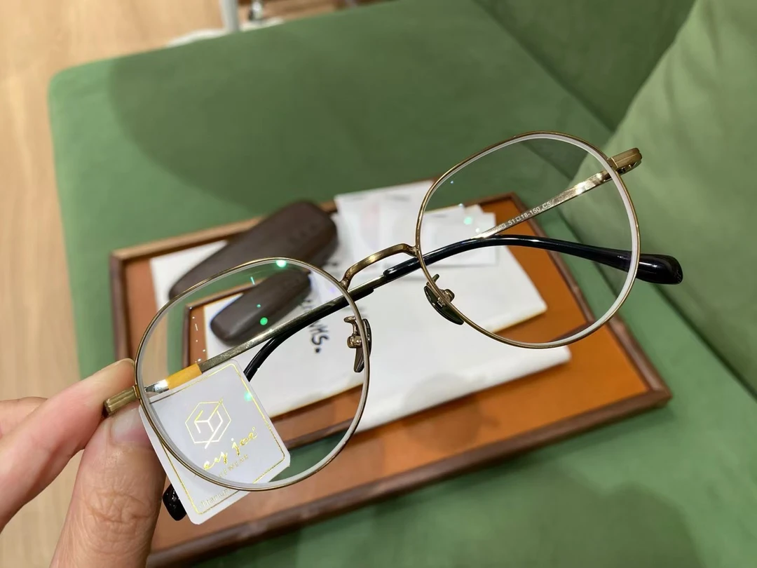 乔墨古铜色拉丝金属