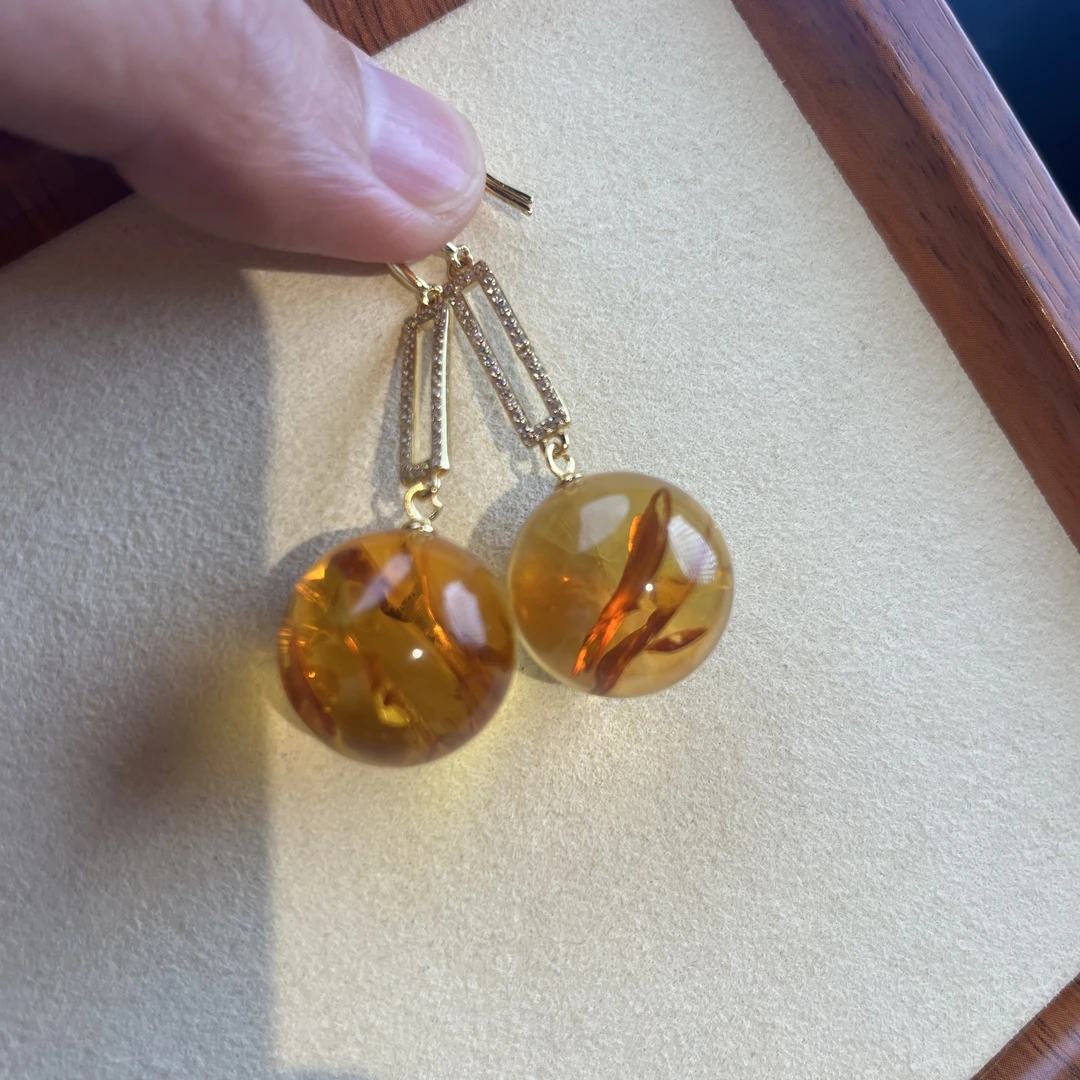 夏歌珠宝-俄料花珀18+圆珠款S925银镶嵌气质配饰耳饰耳环古风简约