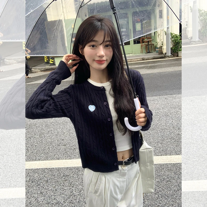 宋正恩麻花针织开衫外套女秋季穿搭高级感独特上衣短款修身毛衣秋
