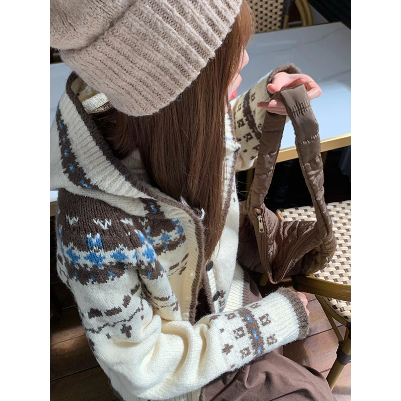 宋正恩费尔岛毛衣女冬季宽松杏色高级复古连帽针织开衫上衣Y1803#