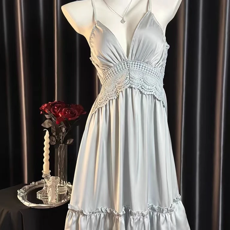 【漫步】睡裙女款款高级感性感纯欲吊带缎面露背系带诱惑睡衣