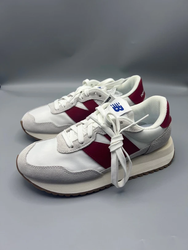 37.5码/内长230 全新正品 New Balance NB 237 复古百搭男款白红