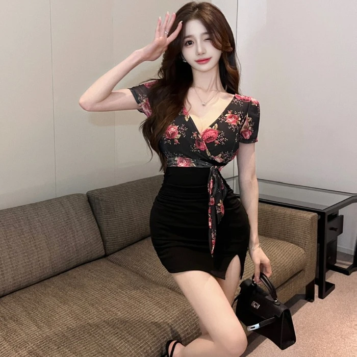 性感连衣裙裙子女夏季新款收腰显瘦包臀短裙夜场上班衣服纯欲辣妹