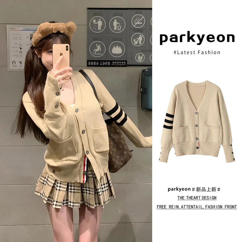 parkyeon学院风卡其色针织开衫女2024春秋慵懒风宽松毛衣短款上衣