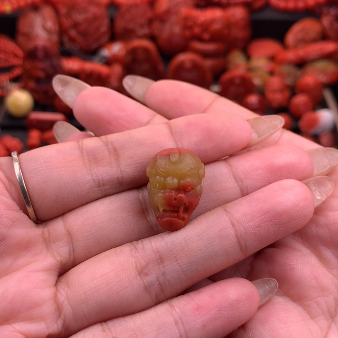 南红玛瑙南红川料原矿原皮包浆兽面14.9mm未镶嵌M***?