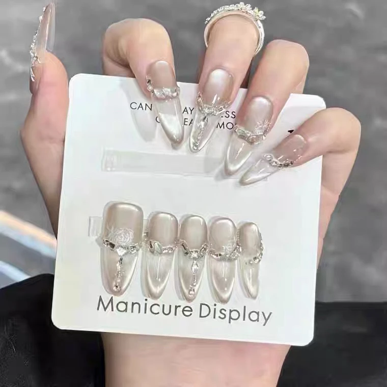 冰封秋冬玫瑰高级感纯手工极光猫眼贴片气质穿戴温柔高级显白美甲