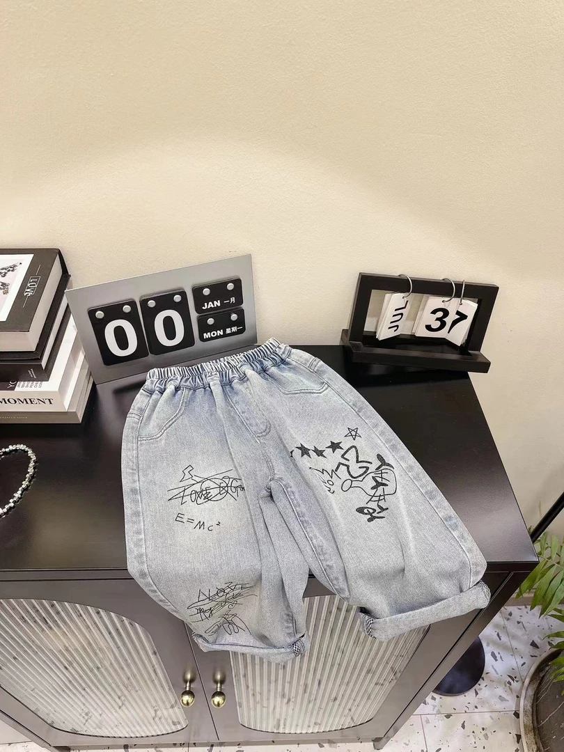 K6033  韩版  童装  线条简笔画牛仔裤